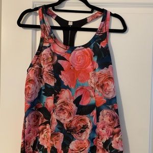 Lululemon floral tank